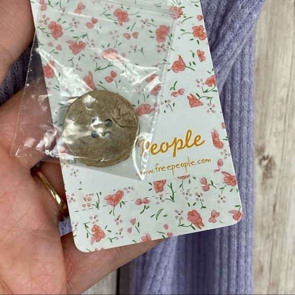 Free People Must Have Henley Long Sleeve Pullover‎ Top Size Medium - Picture 12 of 13